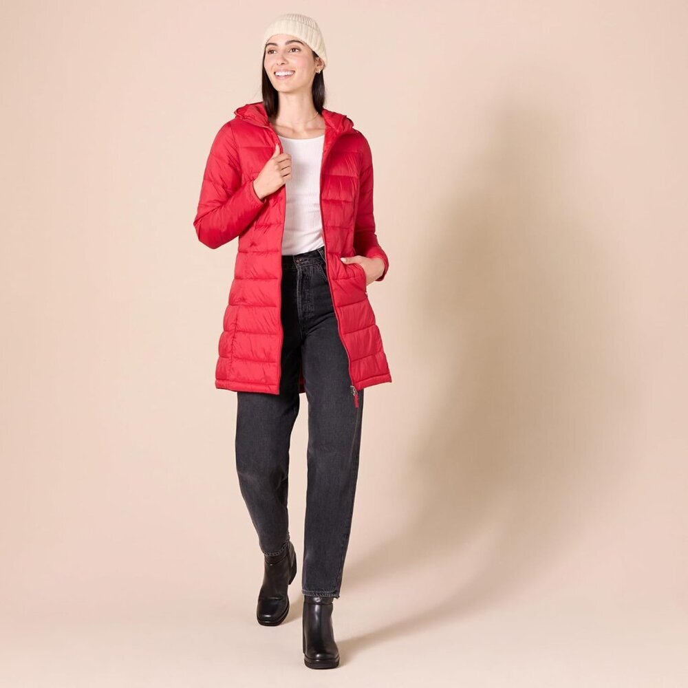 Women's Bright Poppy Red Lightweight Water-resistant Hooded Puffer Coat - Picture 5 of 5